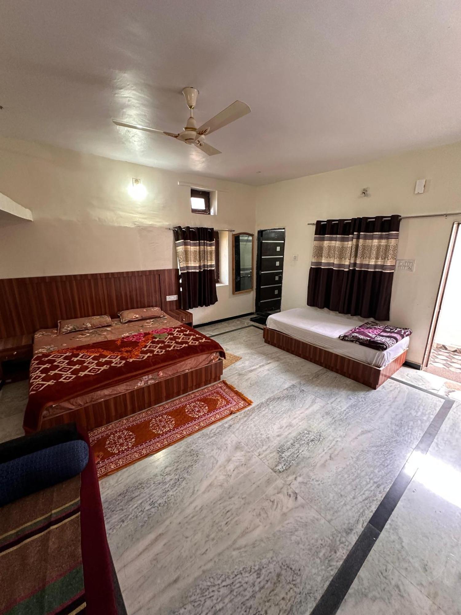 Laxmanji Villas เมาท์อาบู ภายนอก รูปภาพ