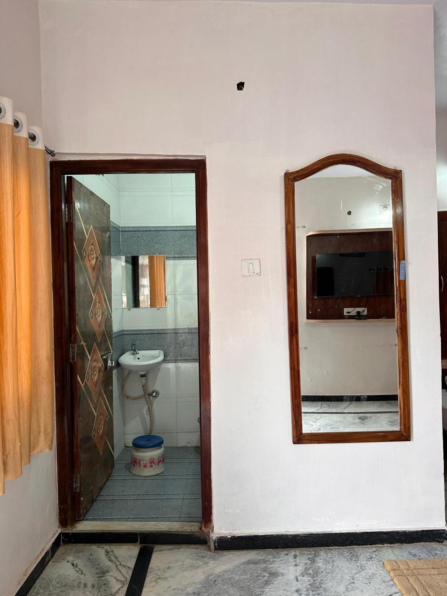 Laxmanji Villas เมาท์อาบู ภายนอก รูปภาพ