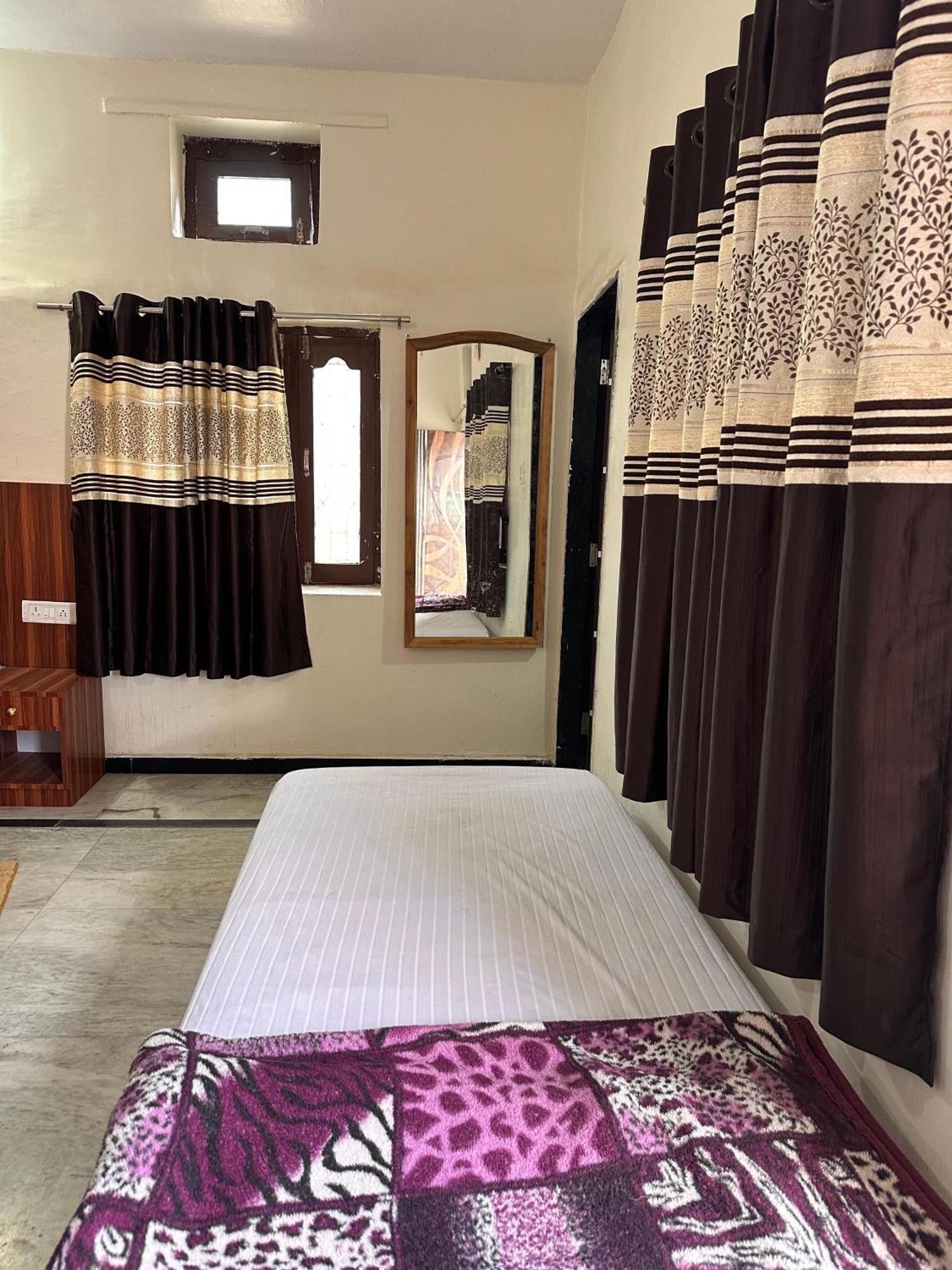 Laxmanji Villas เมาท์อาบู ภายนอก รูปภาพ